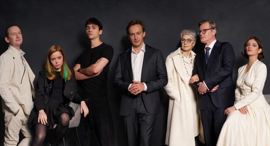 Спектакль «тартюф» в театре наций