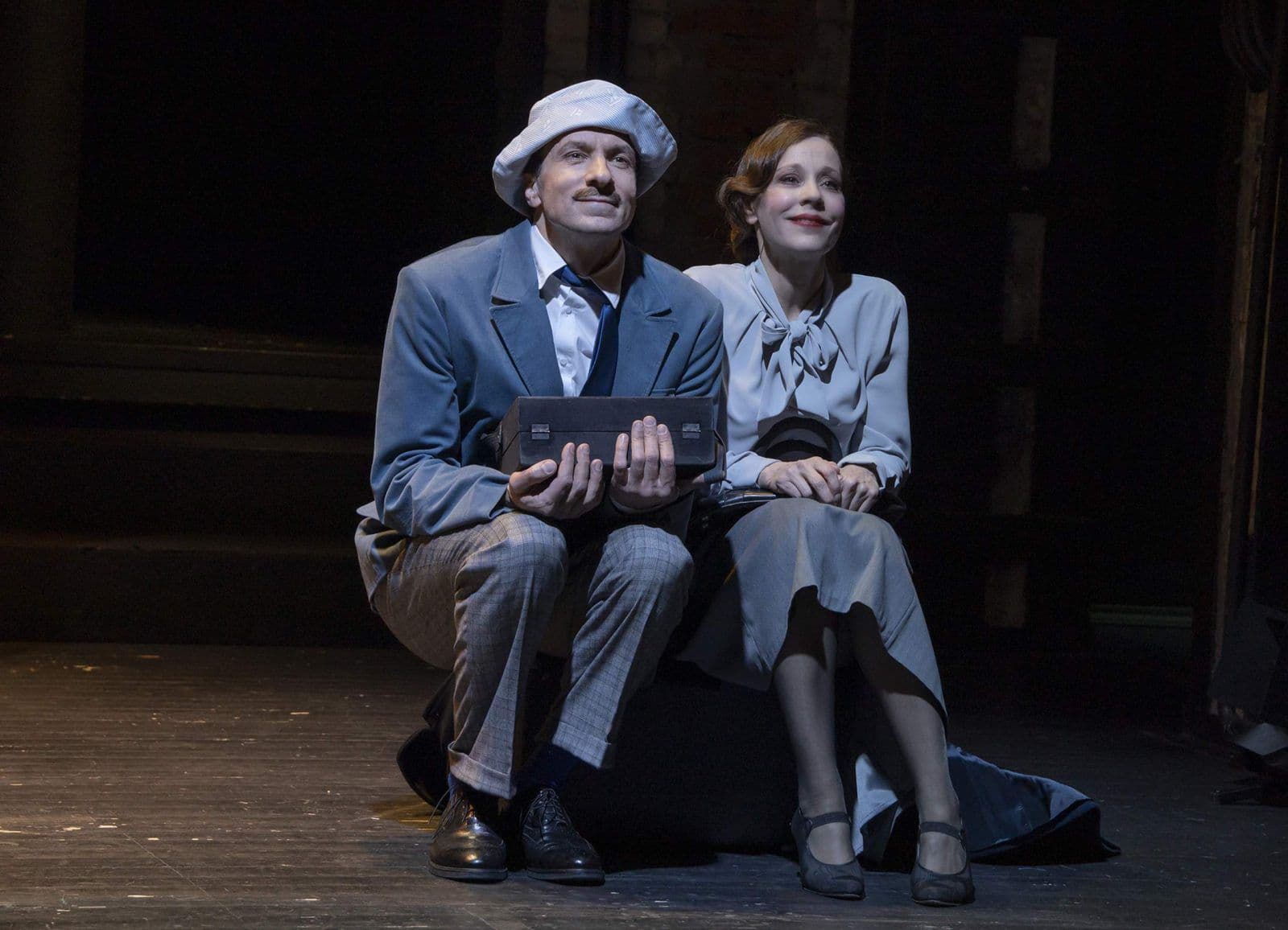 Спектакль «обещание на рассвете» в театре имени вахтангова