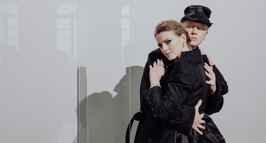 Спектакль «каренина. процесс» в театре наций