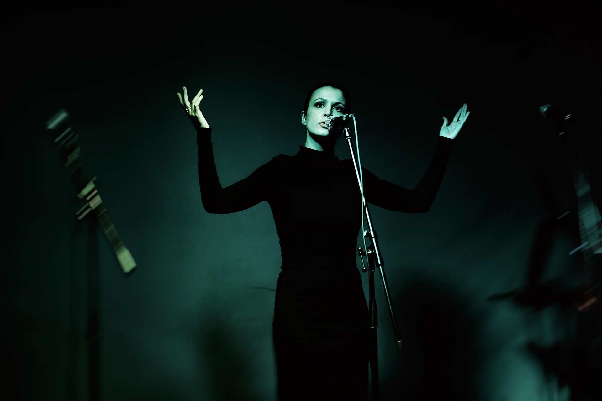 Поэтический спектакль-концерт «бродскиймаяковскийблок» в театре «практика»