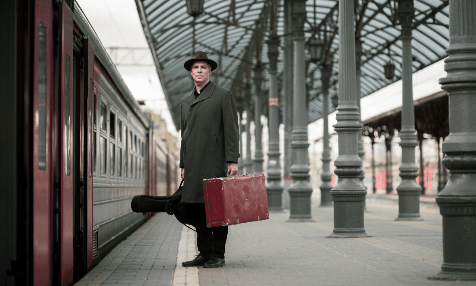 Спектакль «моя тетрадь в клеточку» в электротеатре «станиславский»