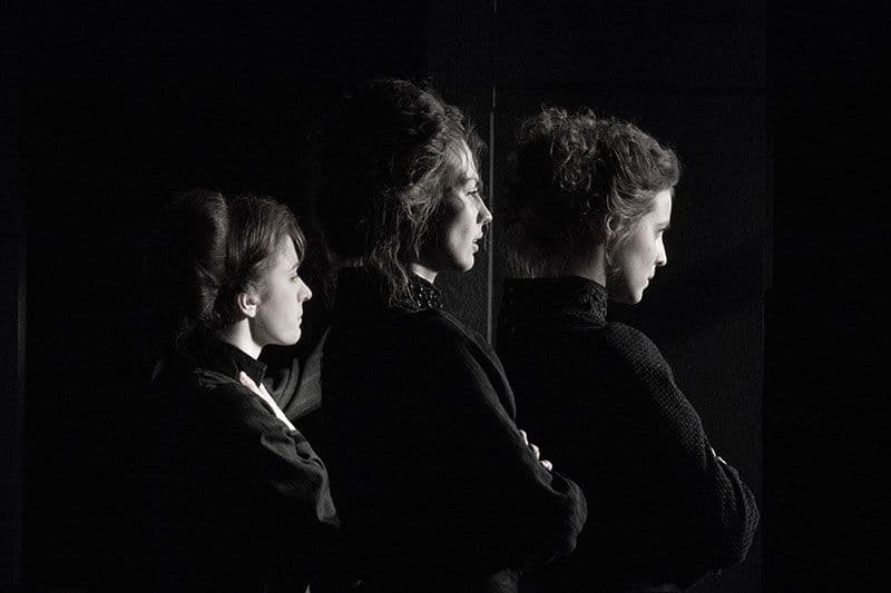 Спектакль «три сестры» в театре «студия театрального искусства»