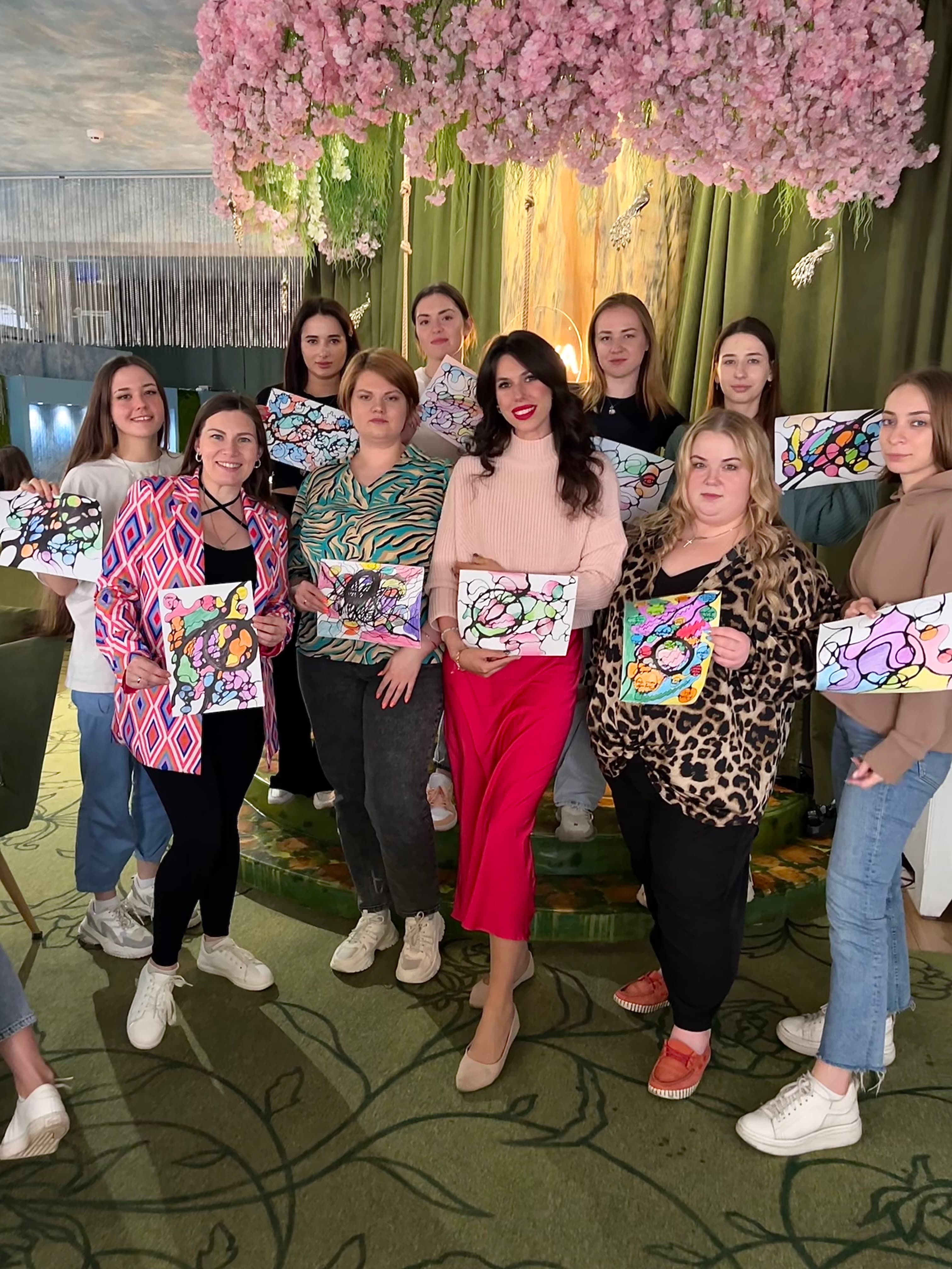 Мастер-класс по нейрографике «женственность. отношения. самоценность» + метафорические карты (мак)