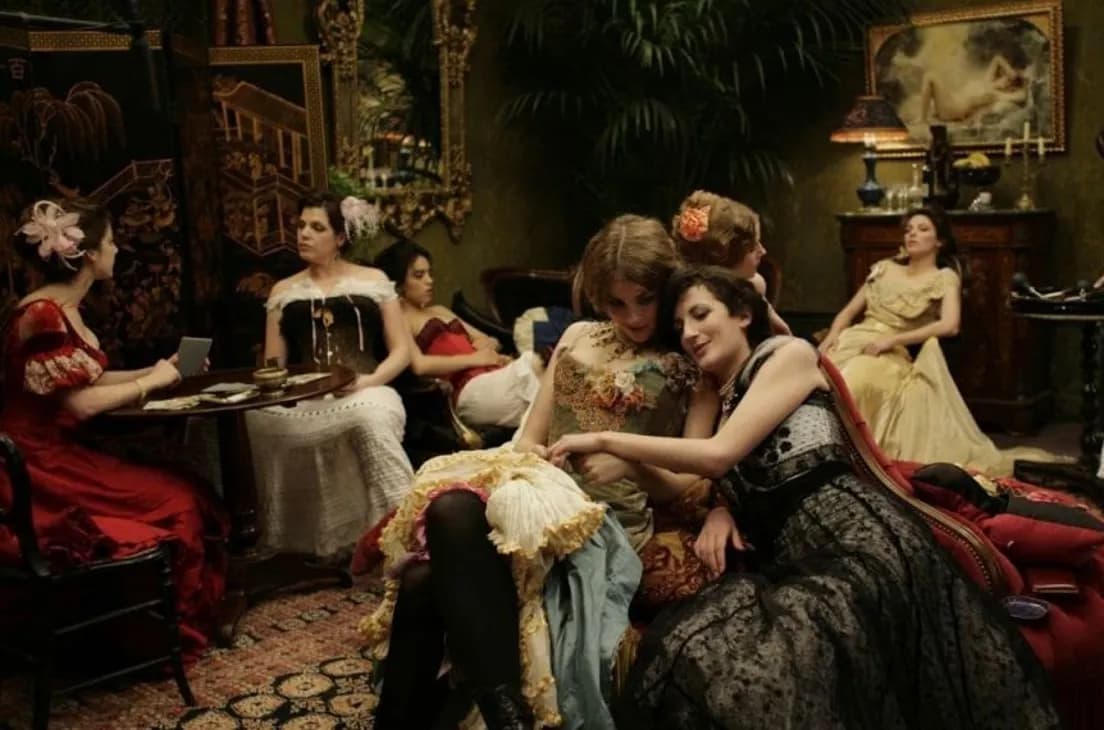 Улица красных фонарей