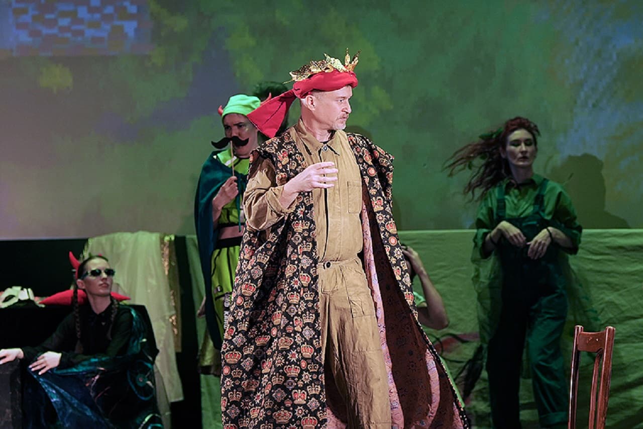 Показ детского спектакля на английском языке: «макбет»