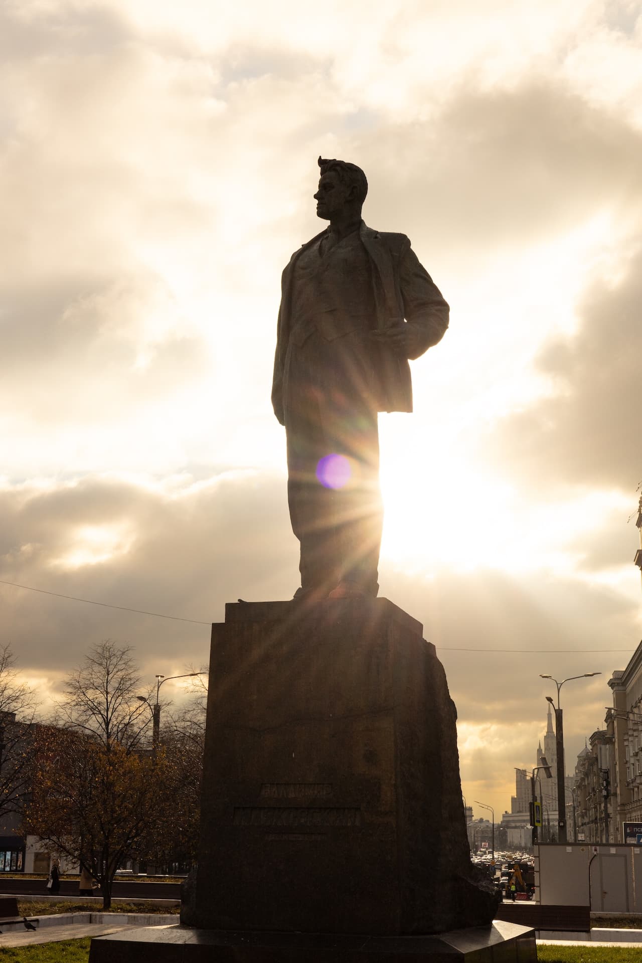 Непарадная маяковка - осколки истории и архитектуры. пешеходная прогулка за фасадами тверской