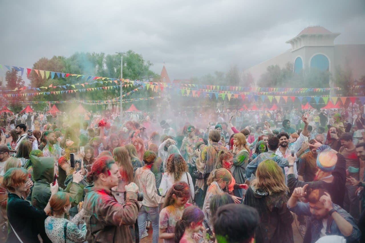 18-й фестиваль сита холи мела в москве!